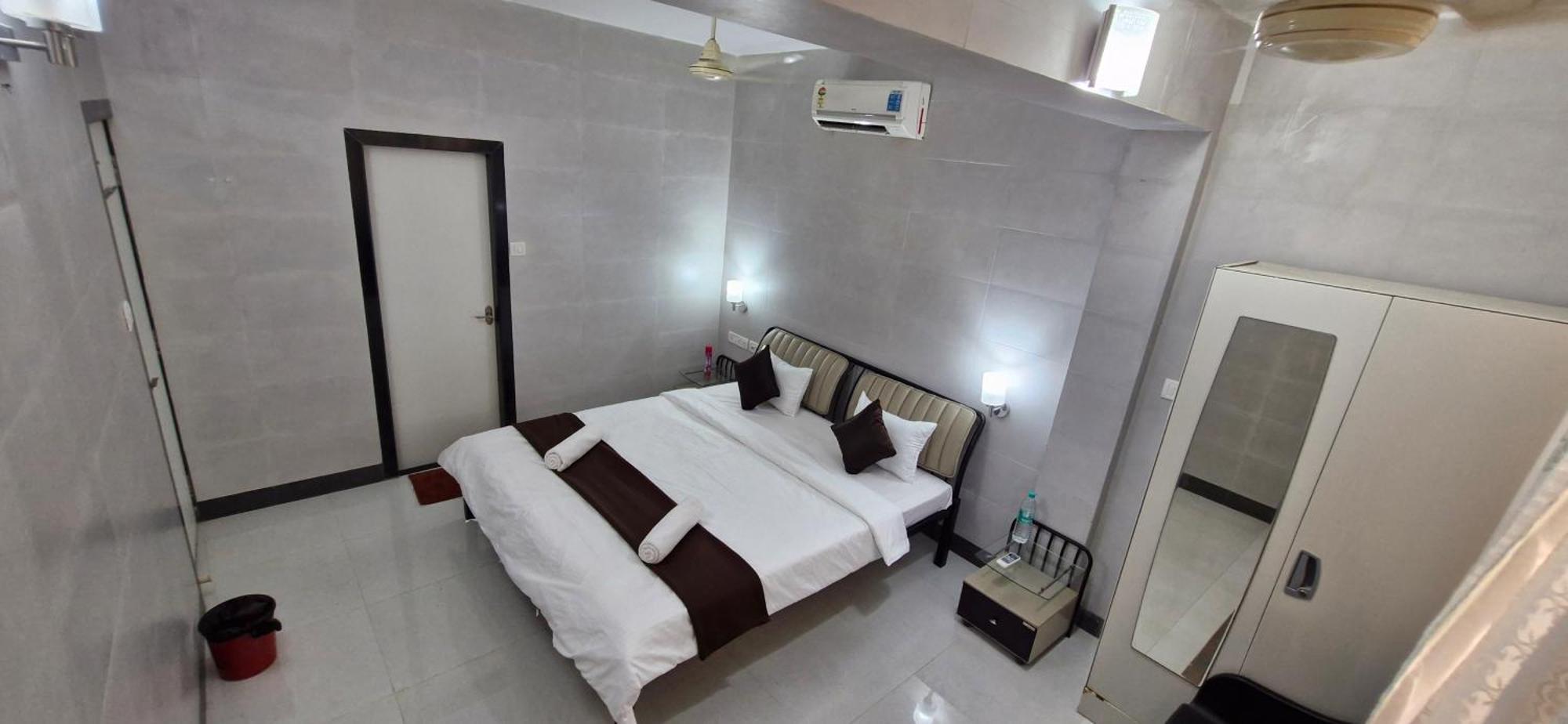 Haven Apartment Inn Baga Beach Ngoại thất bức ảnh