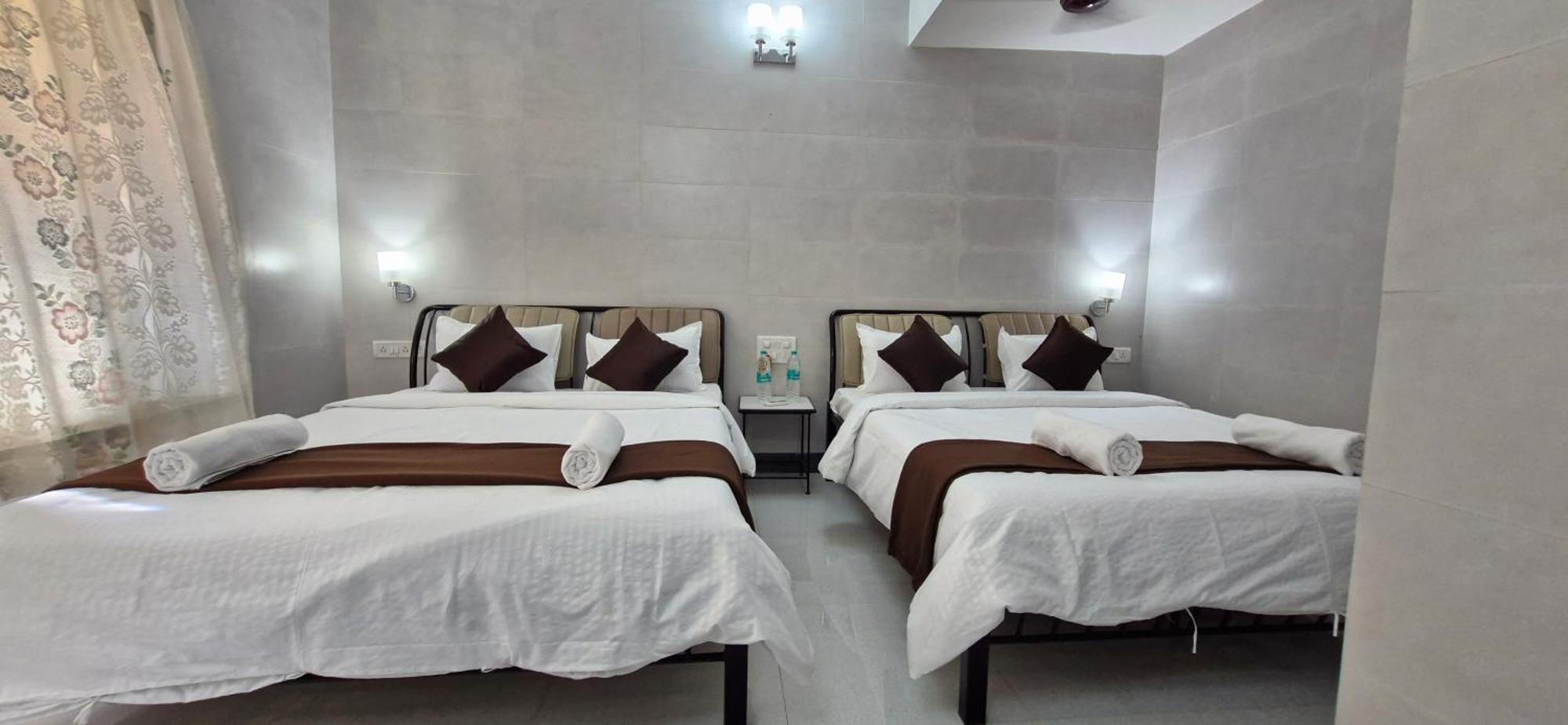 Haven Apartment Inn Baga Beach Ngoại thất bức ảnh