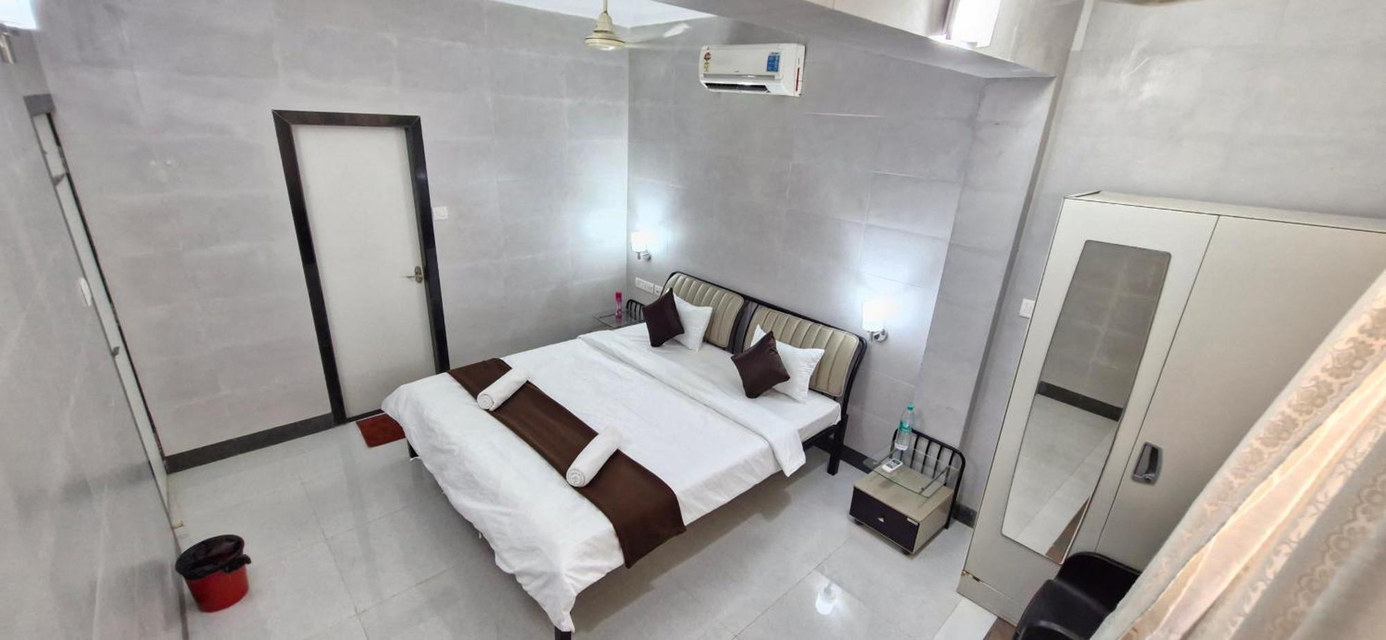 Haven Apartment Inn Baga Beach Ngoại thất bức ảnh